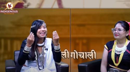 थारु भाषा बोल्न नजान्दा सामाजिक आलोचना खेप्नु पर्य